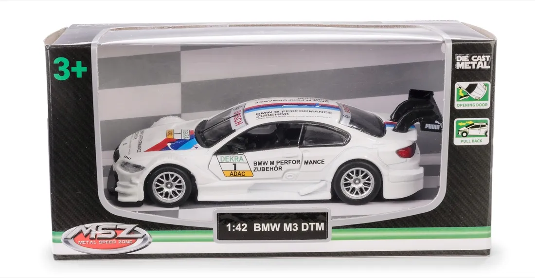 model-1-42-bmw-m3-dtm-bialy-stan-nowy