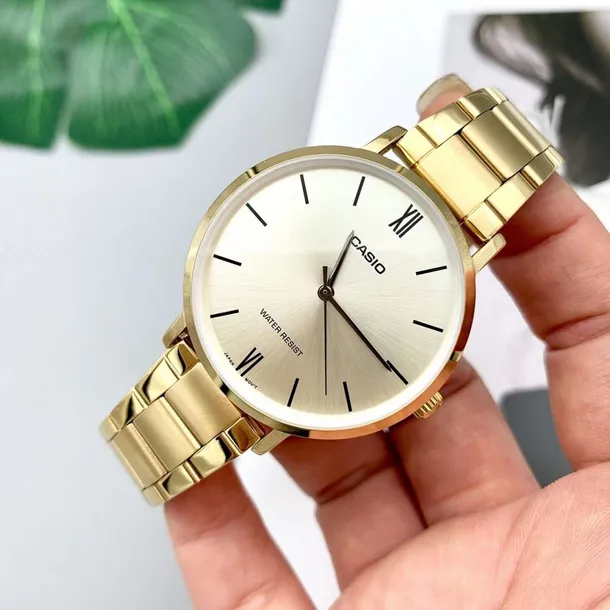 zegarek-damski-casio-ltp-vt01g-9b-styl-klasyczny