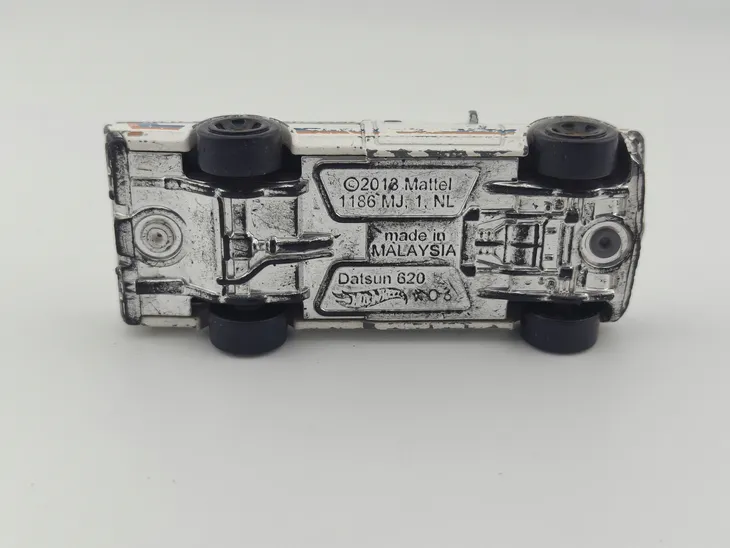 hot-wheels-datsun-620-marka-hot-wheels