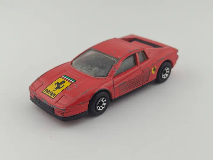 matchbox-ferrari-testarossa