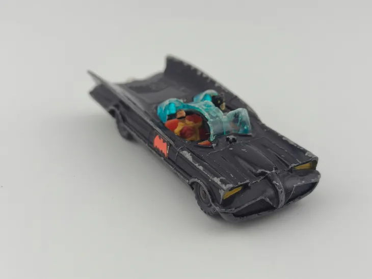 husky-batmobile-resorak-stan-nowy