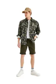 koton-meskie-klasyczne-spodenki-z-zakladanym-mankietem-khaki-42-5da