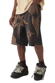 boohooman-brazowe-szorty-jeansowe-z-aplikacjami-z-fredzlami-30-z3a