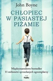 chlopiec-w-pasiastej-pizamie