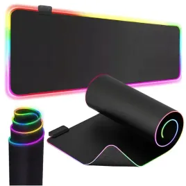 podkladka-pod-myszke-klawiature-gamingowa-swiecaca-xxl-czarna-80x30-led-rgb