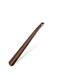 klasyczna-metalowa-lyzka-do-butow-sredniej-dlugosci-40cm-antyczny-braz