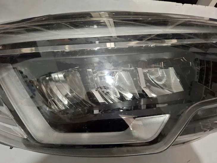 reflektor-renault-trafic-14greater-led-pr-producent-czesci-renault-oe