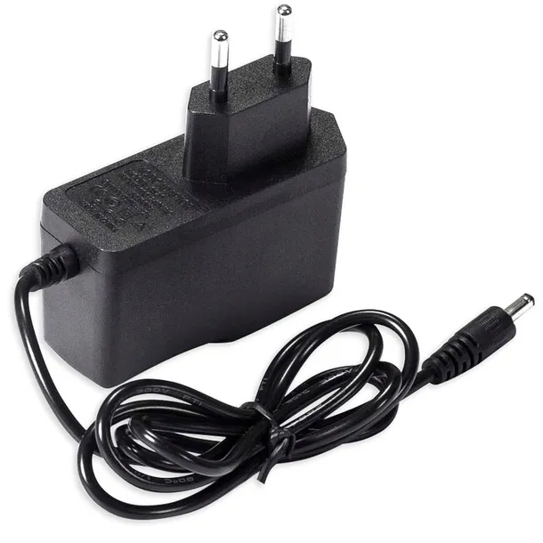 UNIWERASALNY ZASILACZ WTYCZKOWY SIECIOWY IMPULSOWY 5W 5V 1A DC 3,5/ 1,35mm