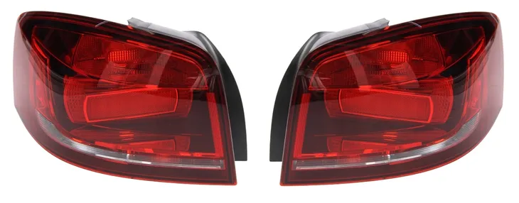 LAMPA TYLNA TYŁ AUDI A3 2008-2012 8P KOMPLET 3D HB