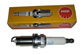 swieca-zaplonowa-ngk-zfr5p-g-3-szt-do-vw-seat-skoda-1-2