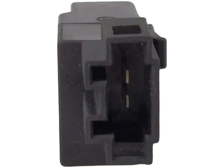 wlacznik-swiatel-stop-db-e-klasa-w211-18-04-waga-z-opakowaniem-2-kg