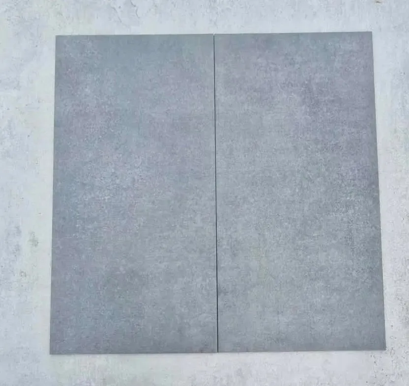 gres-concrete-grapfite-600x300x8-stan-nowy