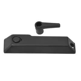 klamka-zewnetrzna-klapy-burty-tyl-suzuki-samurai-sj-82592-80060-82591-80060
