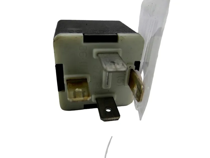 przekaznik-meyle-100-951-0001-waga-z-opakowaniem-2-kg