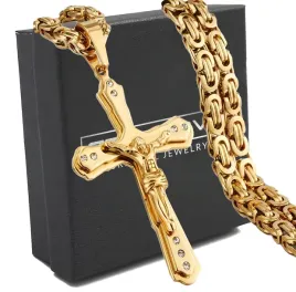 naszyjnik-krzyzyk-z-jezusem-lancuch-bizantyjski-18k-zloty