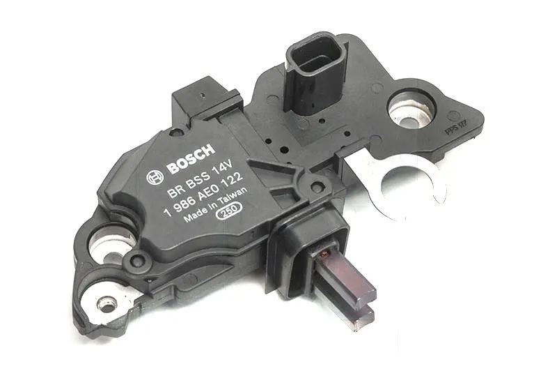 regulator-napiecia-renault-stan-nowy