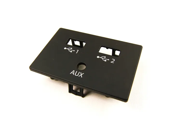 audi-nowe-gniazdo-usb-oe-81a035736-jakosc-czesci-zgodnie-z-gvo-o-oryginal-z-logo-producenta-samochodu-oe