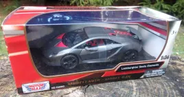 motormax-lamborghini-sesto-elemento-grey-black-1-24-prezent
