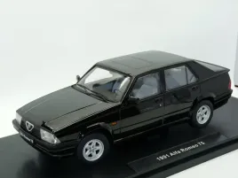 triple9-alfa-romeo-75-1991-black-1-18-promocja