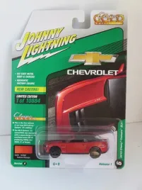 johnny-lightning-2013-chevrolet-camaro-zl1-convertible-orange-metallic-1-64