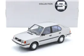 triple9-volvo-360-1987-silvergrey-metallic-1-18-promocja