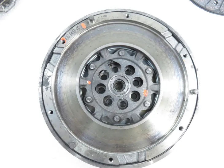 kolo-dwumasowe-bmw-e81-e87-e46-e60-e90-20-d-01-12-numer-katalogowy-oryginalu-415-0401-10
