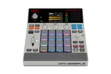 akai-mpc-sample-sampler-sekwencer-groovebox-waga-z-opakowaniem-8-6-kg