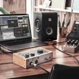 universal-audio-volt-476-interfejs-audio-usb-kolor-czarny