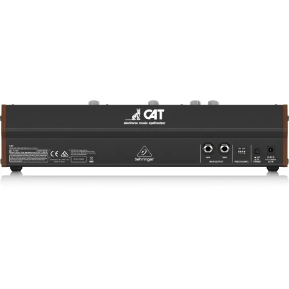 behringer-cat-syntezator-analogowy-model-cat