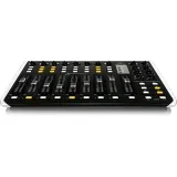 behringer-x-touch-compact-kontroler-daw-model-x-touch-compact