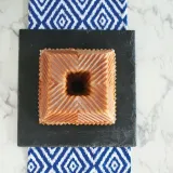 forma-do-babki-squared-gold-nordic-ware-wysokosc-produktu-9-cm