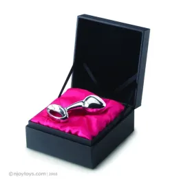 njoy-pure-plug-medium-stal-nierdzewna-anatomiczny-model-6-cm
