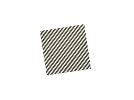 serwetki-urodzinowe-biale-w-czarne-paski-33-cm-16-szt