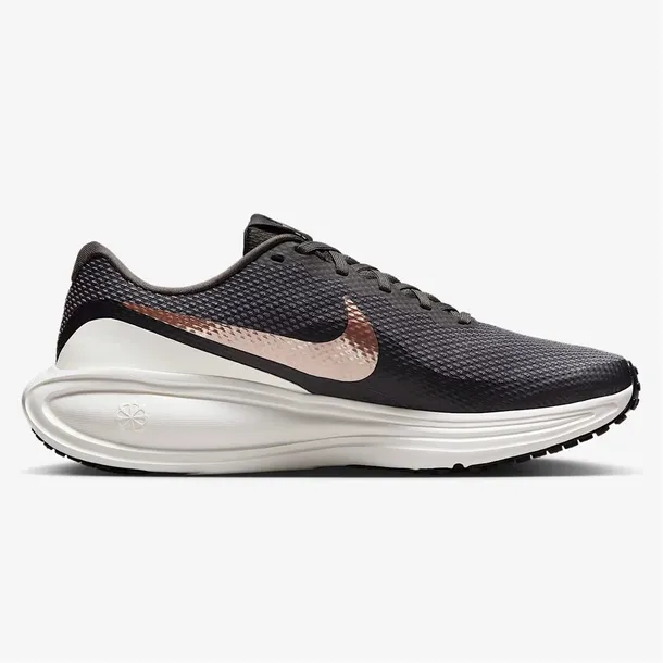 revolution-8-marka-nike