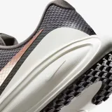 revolution-8-marka-nike-rozmiar-43