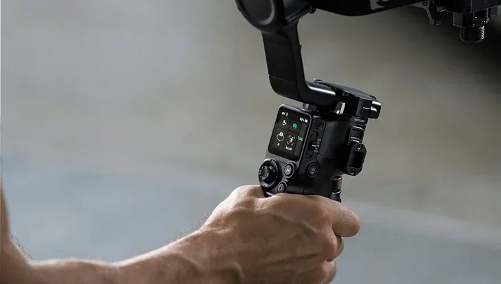 gimbal-dji-rs-5-combo