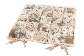 poduszka-na-krzeslo-40x40-cm-patchwork-szara-z-koronka