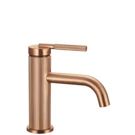 bateria-umywalkowa-rea-argon-miedz-szczotkowana-ryflowana-niska-165-cm