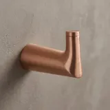haczyk-na-kolki-rea-brazowy-material-wykonania-metal