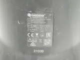 pompa-gardena-09040-20