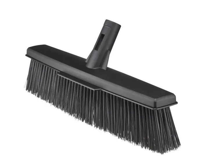 miotla-fiskars-solid-1025931-czarno-brazowy