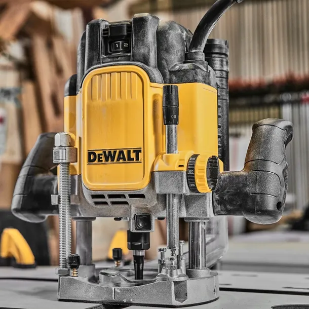 frezarka-dewalt-dwe625kt