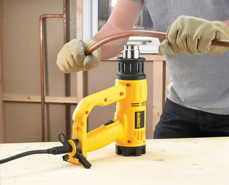 opalarka-dewalt-d26411
