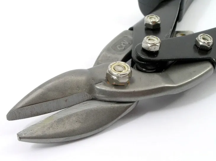 nozyce-do-blachy-250-mm-lewe