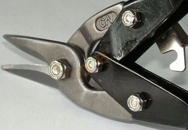 nozyce-do-blachy-250-mm-lewe