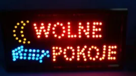 tablica-led-wolne-pokoje