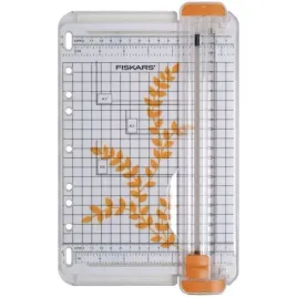 gilotyna-fiskars-do-papieru-a5-a4-obcinarka-trymer-ostra-wydajna-mocna-22cm