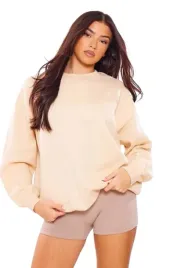 prettylittlething-bluza-bezowa-z-nadrukiem-s-ejq