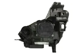 reflektor-swiatel-przednich-val046695