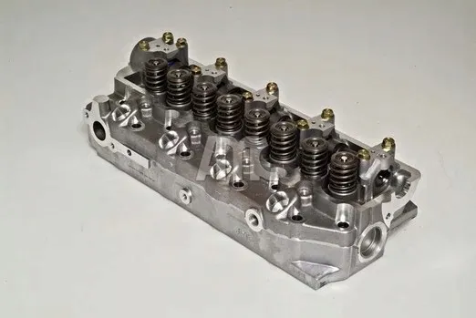 glowica-cylindra-amc908613-waga-z-opakowaniem-17-28-kg